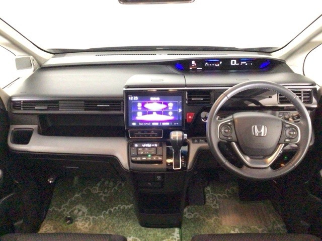 ステップワゴン1.5 スパーダ ホンダ センシング