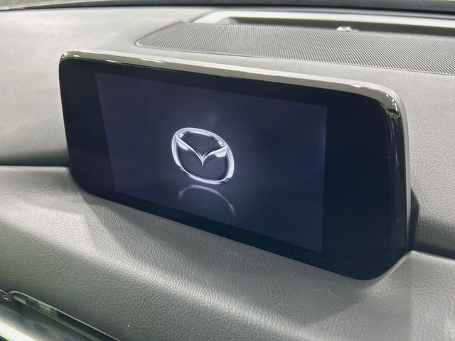 �y8�C���`�}�c�_�R�l�N�g�z�ԓ��̕��͋C�Ƀ}�b�`������^�̃f�B�X�v���C�B�X�}�z�ڑ��ł̃i�r�g�p��Bluetooth�Đ����A�l�X�ȋ@�\���y���߂܂��B�����I�ȃ_�C�������삪�\�ŁA�g��������ǍD�ł��B