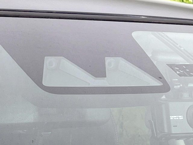 �y�g���^�Z�[�t�e�B�Z���X�z���s���ɑO���̎ԗ�����F�����A�Փ˂������Ȏ��͌x��ƃu���[�L�ŏՓˉ���Ɣ�Q�y�����A�V�X�g�B�����S�Ƀh���C�u�����y���݂��������܂��B