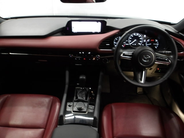 MAZDA3ファストバック1.8 XD バーガンディ セレクション