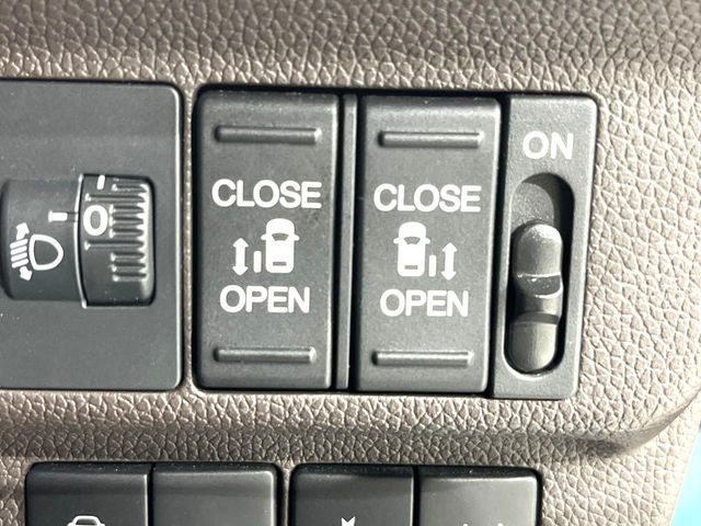 �y�����p���[�X���C�h�h�A�z�X�}�[�g�L�[��^�]�Ȃ̃X�C�b�`�Ō�ȗ����X���C�h�h�A�̊J���\���d��������͂����ăh�A���J����K�v�������A�����Ȃ��q�l�ł��ȒP�ɊJ���߂ł����K�ł���