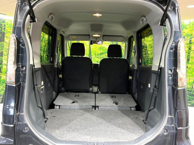 ���i�̂���������ʋ΁A���}���ɏ\���ȉ׎��X�y�[�X���m�ۂ��Ă���܂��B�Z�J���h�V�[�g��|���ƁA�傫�ȉו��̐ύڂ��\�ł���