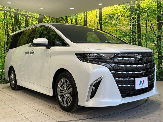 高透明度のガラス皮膜で撥水はもちろん、上質なツヤ・光沢を実現。紫外線や酸性雨から大切な愛車を保護し、色あせ・劣化を防止。「弾スプラッシュコート」、「弾プリミッサコート」からお選びいただけます。