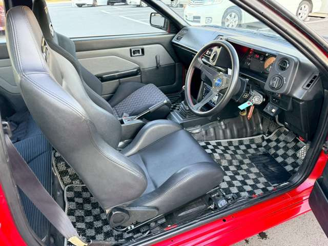 �C�ɂȂ邨�Ԃ�����܂�����E�̓d�b�ԍ����璼�ڂ��X�ɂ��₢���킹���������B�x�����@����ԗ����A��Ԃ܂łȂ�ł������������Ē����܂��B�X�^�b�t�ꓯ���A�����҂����Ă���܂��B