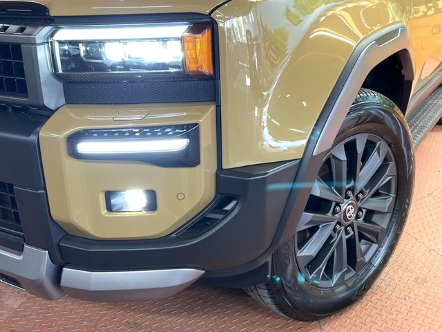 �yLED�w�b�h���C�g�z���V����ԑ��s�����ǍD�Ȏ��E���m�ۂ����S���ĉ^�]�ł��鍂�P�xLED�w�b�h���C�g�𑕔�!�_�����x�������A����d�͂��}�����Ă��܂��B