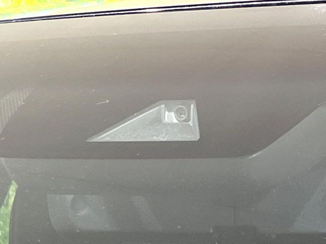 �y�g���^�Z�[�t�e�B�Z���X�z���s���ɑO���̎ԗ�����F�����A�Փ˂������Ȏ��͌x��ƃu���[�L�ŏՓˉ���Ɣ�Q�y�����A�V�X�g�B�����S�Ƀh���C�u�����y���݂��������܂��B