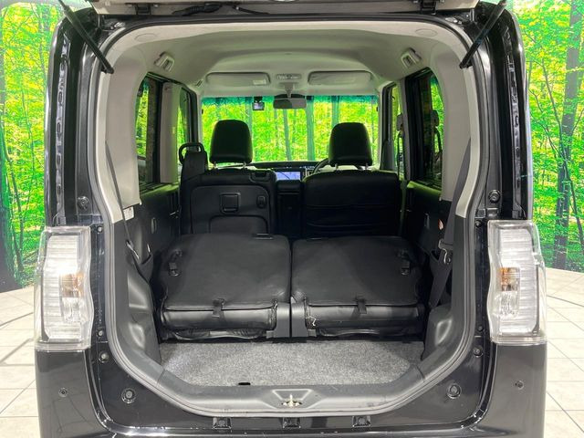 ���i�̂���������ʋ΁A���}���ɏ\���ȉ׎��X�y�[�X���m�ۂ��Ă���܂��B�Z�J���h�V�[�g��|���ƁA�傫�ȉו��̐ύڂ��\�ł���