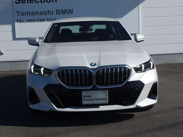 5シリーズセダン523d xドライブ Mスポーツ 4WD