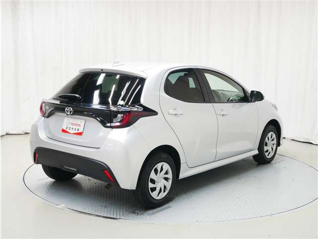 ヤリス1.5 X 4WD