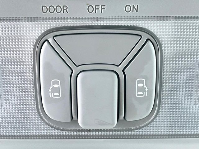 �y�����p���[�X���C�h�h�A�z�X�}�[�g�L�[��^�]�Ȃ̃X�C�b�`�Ō�ȗ����X���C�h�h�A�̊J���\���d��������͂����ăh�A���J����K�v�������A�����Ȃ��q�l�ł��ȒP�ɊJ���߂ł����K�ł���