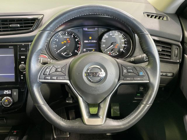 �y�����v�����X�e�A�����O�z�㎿�Ȋv���g�p���邱�ƂŁA��ɂ����������݂ƂĂ��^�]���₷���n���h���ł���