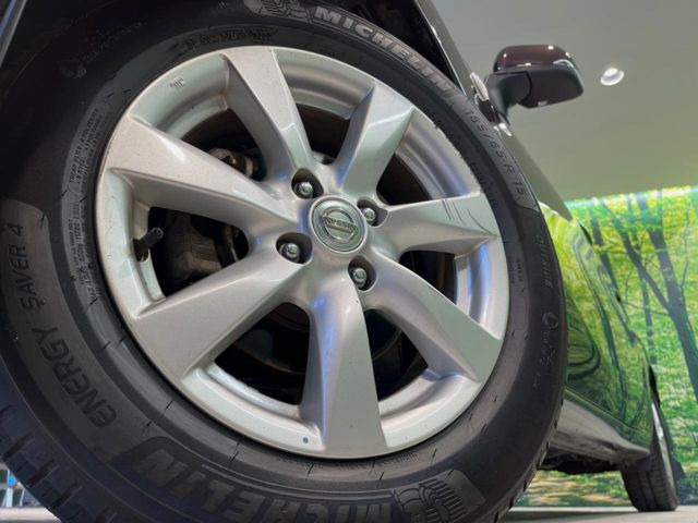 �y����15�C���`�A���~�z�C�[���z�O�ςɃ}�b�`���������A���~�z�C�[���𑕒����Ă���܂��B�e��ЊO�A���~�z�C�[����A�X�^�b�h���X�^�C�����戵�����Ă���܂��B���񂲑��k����������