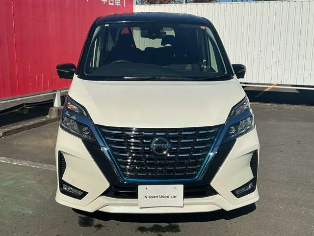 セレナ1.2 e-POWER ハイウェイスターV