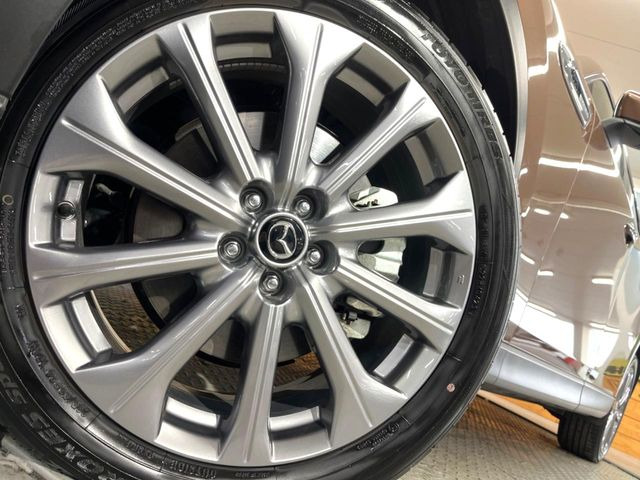 �y����20�C���`�A���~�z�C�[���z�O�ςɃ}�b�`���������A���~�z�C�[���𑕒����Ă���܂��B�e��ЊO�A���~�z�C�[����A�X�^�b�h���X�^�C�����戵�����Ă���܂��B���񂲑��k����������