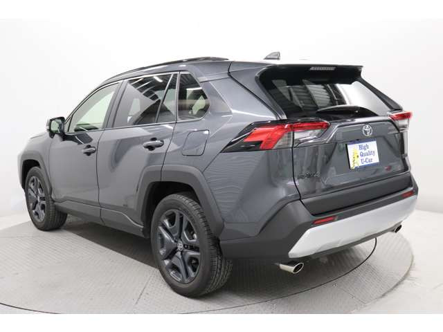 RAV42.0 アドベンチャー 4WD
