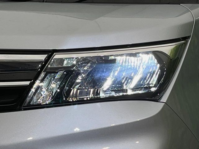 �yLED�w�b�h���C�g�z���V����ԑ��s�����ǍD�Ȏ��E���m�ۂ����S���ĉ^�]�ł��鍂�P�xLED�w�b�h���C�g�𑕔�!�_�����x�������A����d�͂��}�����Ă��܂��B