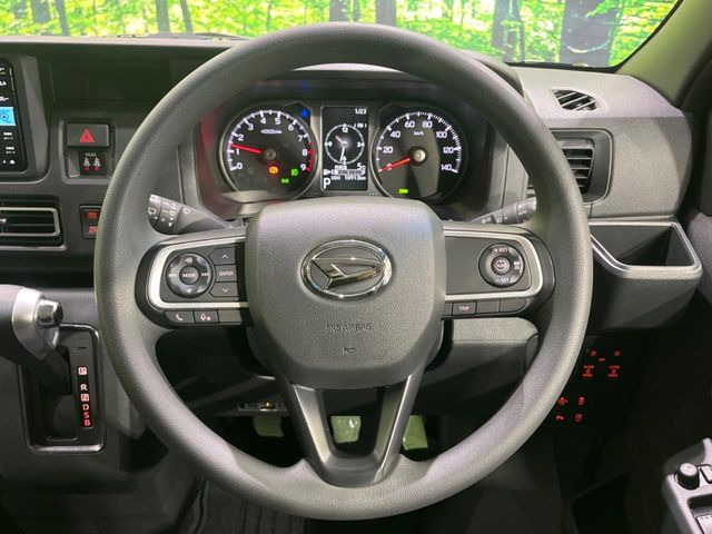 �y�X�e�A�����O�X�C�b�`�z�^�]���A�O������ڐ������炷���ƂȂ��A�I�[�f�B�I���̑��삪�\�ȕ֗��@�\!���S&���K�ȃh���C�u�����o���Ă���܂���