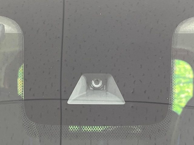 �y�O�He-Assist�z���s���ɑO���̎ԗ�����F�����A�Փ˂������Ȏ��͌x��ƃu���[�L�ŏՓˉ���Ɣ�Q�y�����A�V�X�g�B�����S�Ƀh���C�u�����y���݂��������܂��B