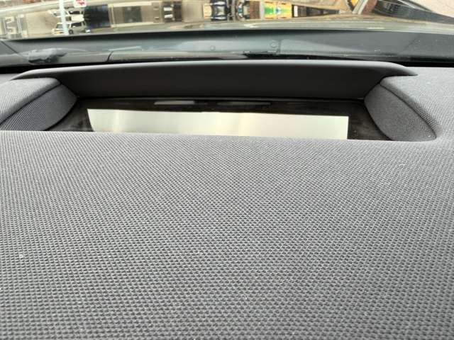 �w�b�h�A�b�v�f�B�X�v���C(���s�ɕK�v�ȏ����t�����g�K���X�ɉf���o���܂�)