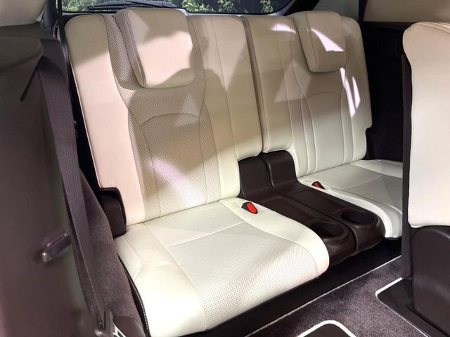 3��ڃV�[�g�͂�������ԗǍD����l�ł��������ƍ����Ē����܂��̂ŁA��l���ł̂��o���������N���N�ł��􂲉Ƒ��ŁA�C�̒m�ꂽ���ԂŁA�h���C�u�ɍs���̂��y���݂ł��ˁ�