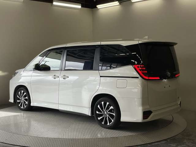 �l�C�̎Ԏ킪�����낢!�e���[�J�[ �ŐV�l�C�Ԃ����C���i�b�v!���ĐG���đI�ׂ�W����ł�!