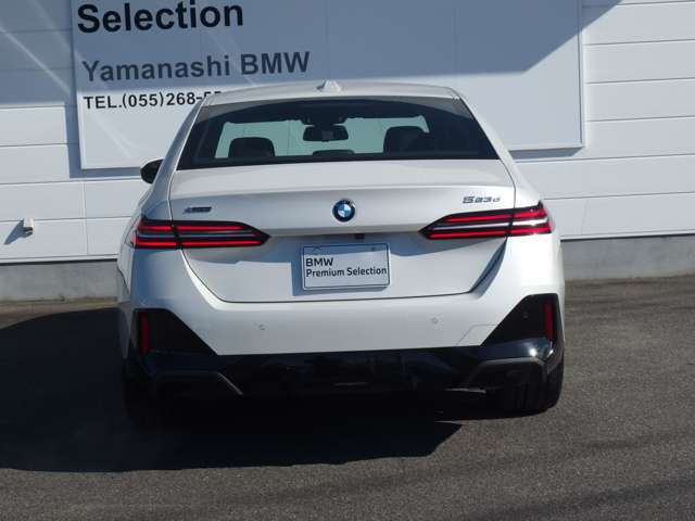 5シリーズセダン523d xドライブ Mスポーツ 4WD