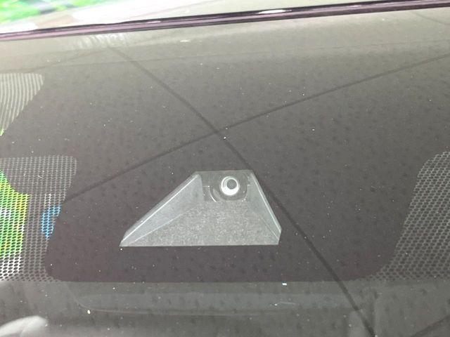 �y�g���^�Z�[�t�e�B�Z���X�z���s���ɑO���̎ԗ�����F�����A�Փ˂������Ȏ��͌x��ƃu���[�L�ŏՓˉ���Ɣ�Q�y�����A�V�X�g�B�����S�Ƀh���C�u�����y���݂��������܂��B