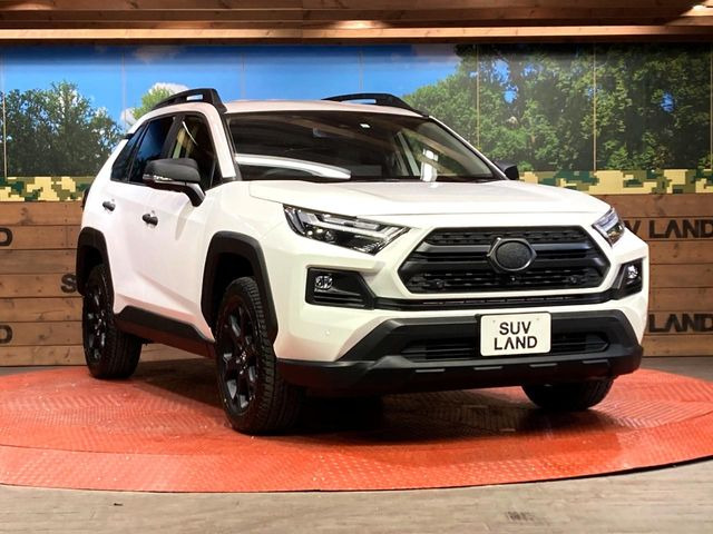 高透明度のガラス皮膜で撥水はもちろん、上質なツヤ・光沢を実現。紫外線や酸性雨から大切な愛車を保護し、色あせ・劣化を防止。「弾スプラッシュコート」、「弾プリミッサコート」からお選びいただけます。