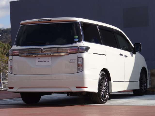 エルグランド2.5 250ハイウェイスターS アーバンクロム