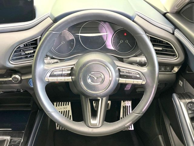 �y�����v�����X�e�A�����O�z�㎿�Ȋv���g�p���邱�ƂŁA��ɂ����������݂ƂĂ��^�]���₷���n���h���ł���