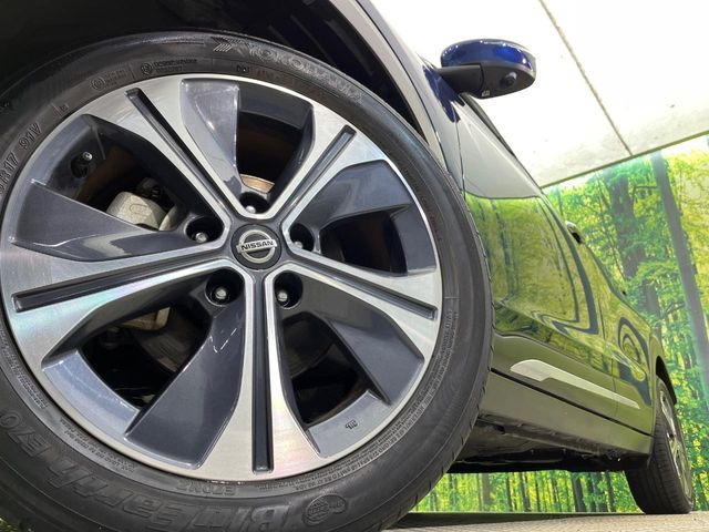 �y����17�C���`�A���~�z�C�[���z�O�ςɃ}�b�`���������A���~�z�C�[���𑕒����Ă���܂��B�e��ЊO�A���~�z�C�[����A�X�^�b�h���X�^�C�����戵�����Ă���܂��B���񂲑��k����������