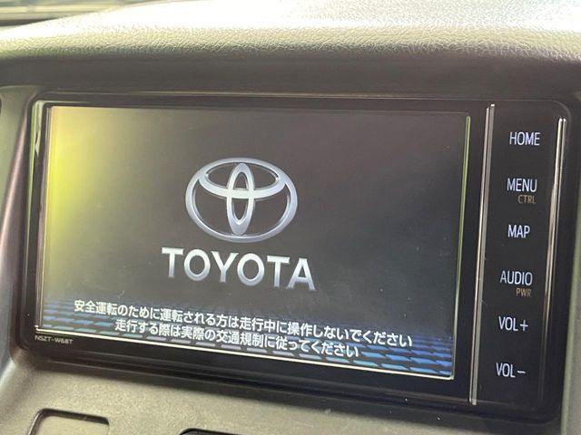 �y�����i�r�z�l�C�̏����i�r�𑕔����Ă���܂��B�i�r�̎g���₷���͂������A�I�[�f�B�I�@�\���[��!�L�����v�◷�s�͂������A�ʋ΂┃�����ȂǕ��i�̃h���C�u���y�����Ȃ�͂���