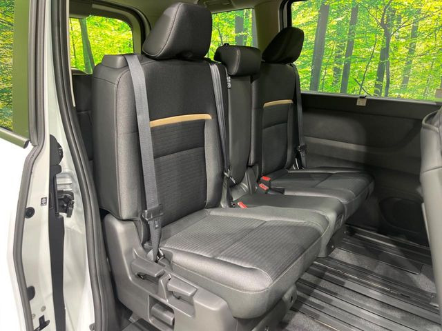 ���ڒ����̓E�H�[�N�X���[�ƂȂ��Ă���܂��B���ڂƎO��ڂ̈ړ�����~�肪�Ƃ��Ă��y�ɂȂ�̂ŁA���~��̍ۂ��X�g���X�������邱�Ƃ͂���܂����