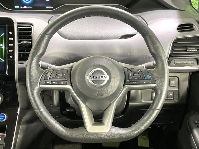 �y�����v�����X�e�A�����O�z�㎿�Ȋv���g�p���邱�ƂŁA��ɂ����������݂ƂĂ��^�]���₷���n���h���ł���