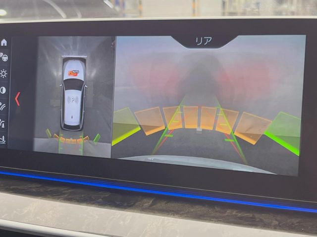 ���p�m���~�b�N�r���[���j�^�[:��p�̃J�����ɂ��A�ォ�猩���낵���悤�Ȏ��_��360�x�N���}�̎��͂��m�F���邱�Ƃ��ł��܂������p�������m�F���₷���A�����ꏊ�ł̐؂�Ԃ��⒓�Ԃ��X���[�Y�ɍs���܂��B