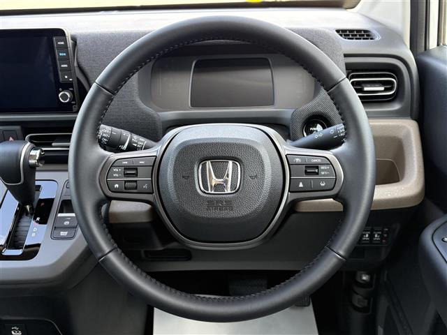 フリード1.5 e:HEV エアー EX