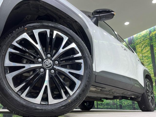 �y����18�C���`�A���~�z�C�[���z�O�ςɃ}�b�`���������A���~�z�C�[���𑕒����Ă���܂��B�e��ЊO�A���~�z�C�[����A�X�^�b�h���X�^�C�����戵�����Ă���܂��B���񂲑��k����������