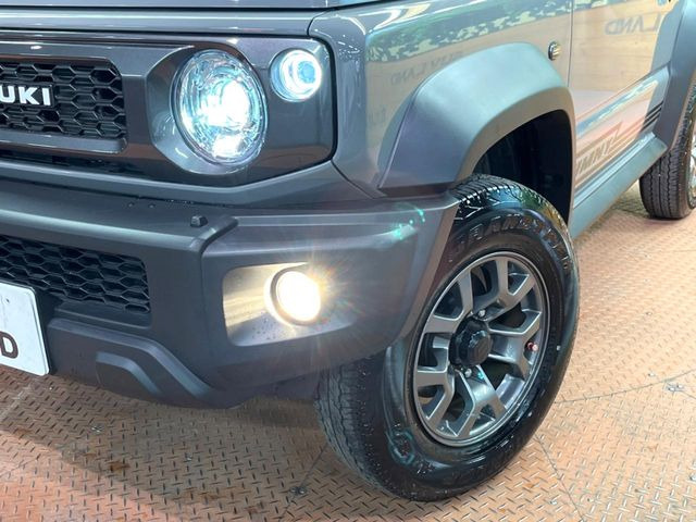 �yLED�w�b�h���C�g�z���V����ԑ��s�����ǍD�Ȏ��E���m�ۂ����S���ĉ^�]�ł��鍂�P�xLED�w�b�h���C�g�𑕔�!�_�����x�������A����d�͂��}�����Ă��܂��B