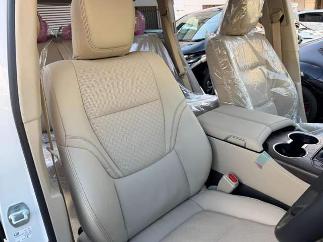 �j���[�g�����x�[�W�����U�[�V�[�g�E�V�[�g�x���`���[�V����(Hot&Cool)�E�������[�t���p���[�V�[�g�B