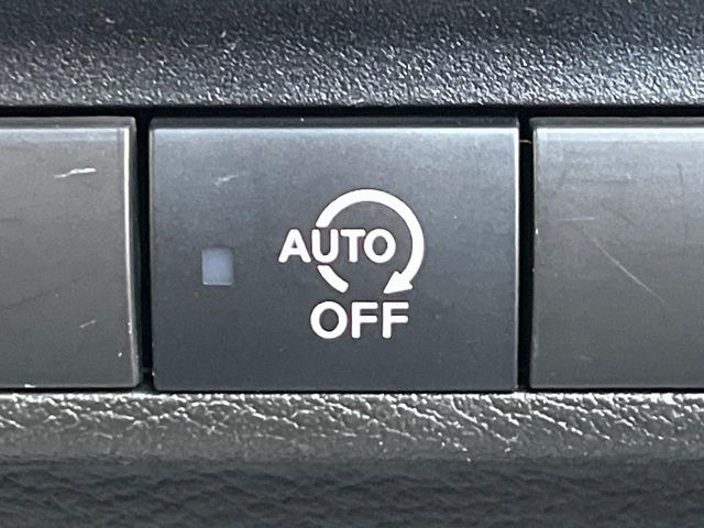 �y�A�C�h�����O�X�g�b�v�z�ԐM����a�؂Œ�Ԃ����ۂɃG���W�����~���A���ʂȔR���̏����}���܂��B�R��������ی�ɂȂ���@�\��G���W���̓u���[�L�𗣂��΍Ďn�����܂��B