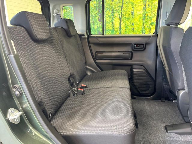 ���i���ȃI���W�i���t���A�}�b�g���I�v�V�����ɂĂ��p�ӂ��Ă���܂��B���D���ȃf�U�C����J���[�����Ԃɍ��킹�đI��ł����������Ƃ��ł��܂���