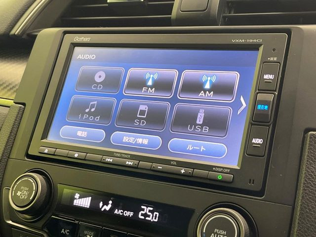 �y�����i�r�z�l�C�̏����i�r�𑕔����Ă���܂��B�i�r�̎g���₷���͂������A�I�[�f�B�I�@�\���[��!�L�����v�◷�s�͂������A�ʋ΂┃�����ȂǕ��i�̃h���C�u���y�����Ȃ�͂���