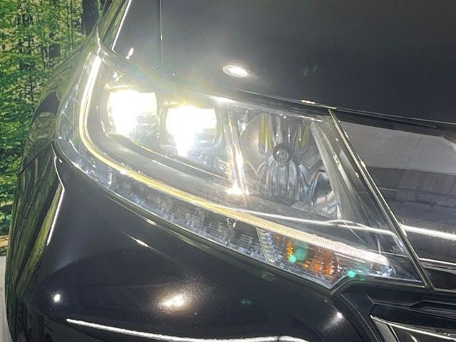 �yLED�w�b�h���C�g�z���V����ԑ��s�����ǍD�Ȏ��E���m�ۂ����S���ĉ^�]�ł��鍂�P�xLED�w�b�h���C�g�𑕔�!�_�����x�������A����d�͂��}�����Ă��܂��B