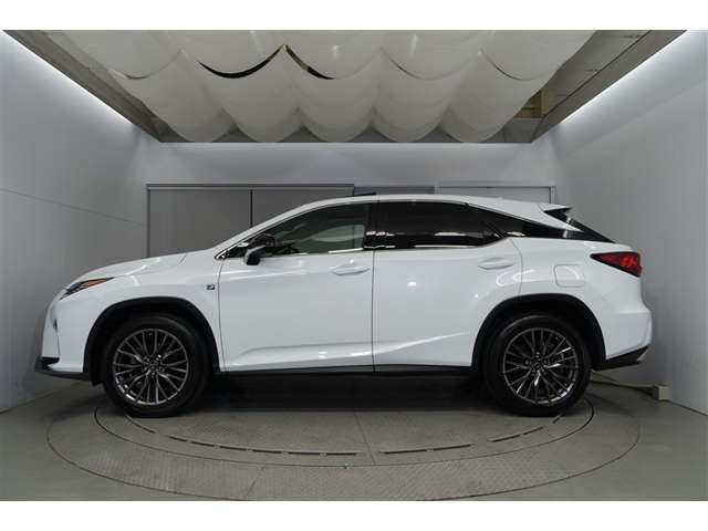 RX300 Fスポーツ 4WD