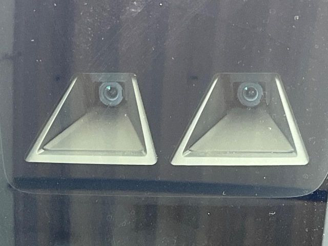 �y�X�}�[�g�A�V�X�g�z���s���ɑO���̎ԗ�����F�����A�Փ˂������Ȏ��͌x��ƃu���[�L�ŏՓˉ���Ɣ�Q�y�����A�V�X�g�B�����S�Ƀh���C�u�����y���݂��������܂��B