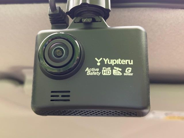 �y�h���C�u���R�[�_�[�z�h���C�u���R�[�_�[����!���s���͂������A������^�]�⎖�̂ɑ��������ہA�f���ŋL�^���A����̃��X�N�ɔ����܂��B���L�^�pSD�J�[�h�͂��q�l�����g�ł��������������K�v������܂��B