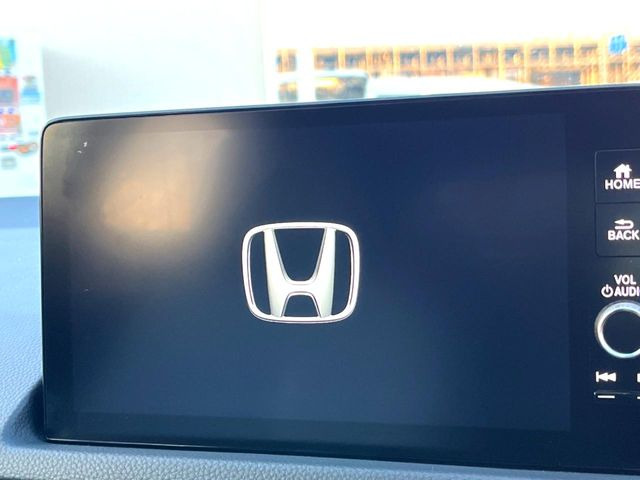 �y9�C���` �z���_�R�l�N�g�f�B�X�v���C�z���F���̍������ʃf�B�X�v���C�Ńi�r�̎g�p��A�������̃X�}�[�g�t�H���ƘA�g����bluetooth�ł̉��y�Đ����\�ł���