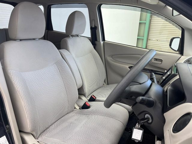 �^�]�ȃV�[�g���͎g�p�������Ȃ��A�ǍD�ȏ�ԂƂȂ��Ă��܂��B���J�Ɏg���Ă������Ƃ��悭�킩��܂��ˁB