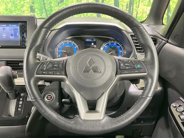 �y�����v�����X�e�A�����O�z�㎿�Ȋv���g�p���邱�ƂŁA��ɂ����������݂ƂĂ��^�]���₷���n���h���ł���