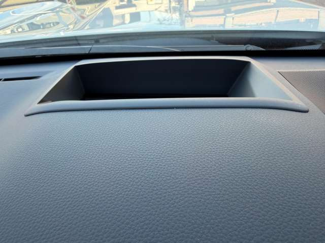 �J���[�w�b�h�A�b�v�f�B�X�v���C(�t�����g�K���X�ɉ^�]�ɕK�v�ȏ�񂪉f���o����܂�)